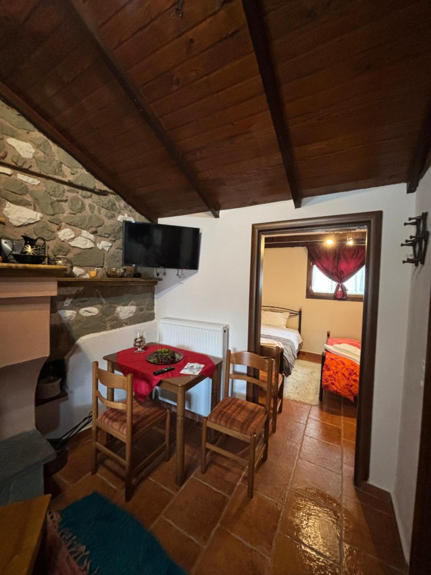 Πέτρινο Όραμα Hotel Kotronion  ภายนอก รูปภาพ