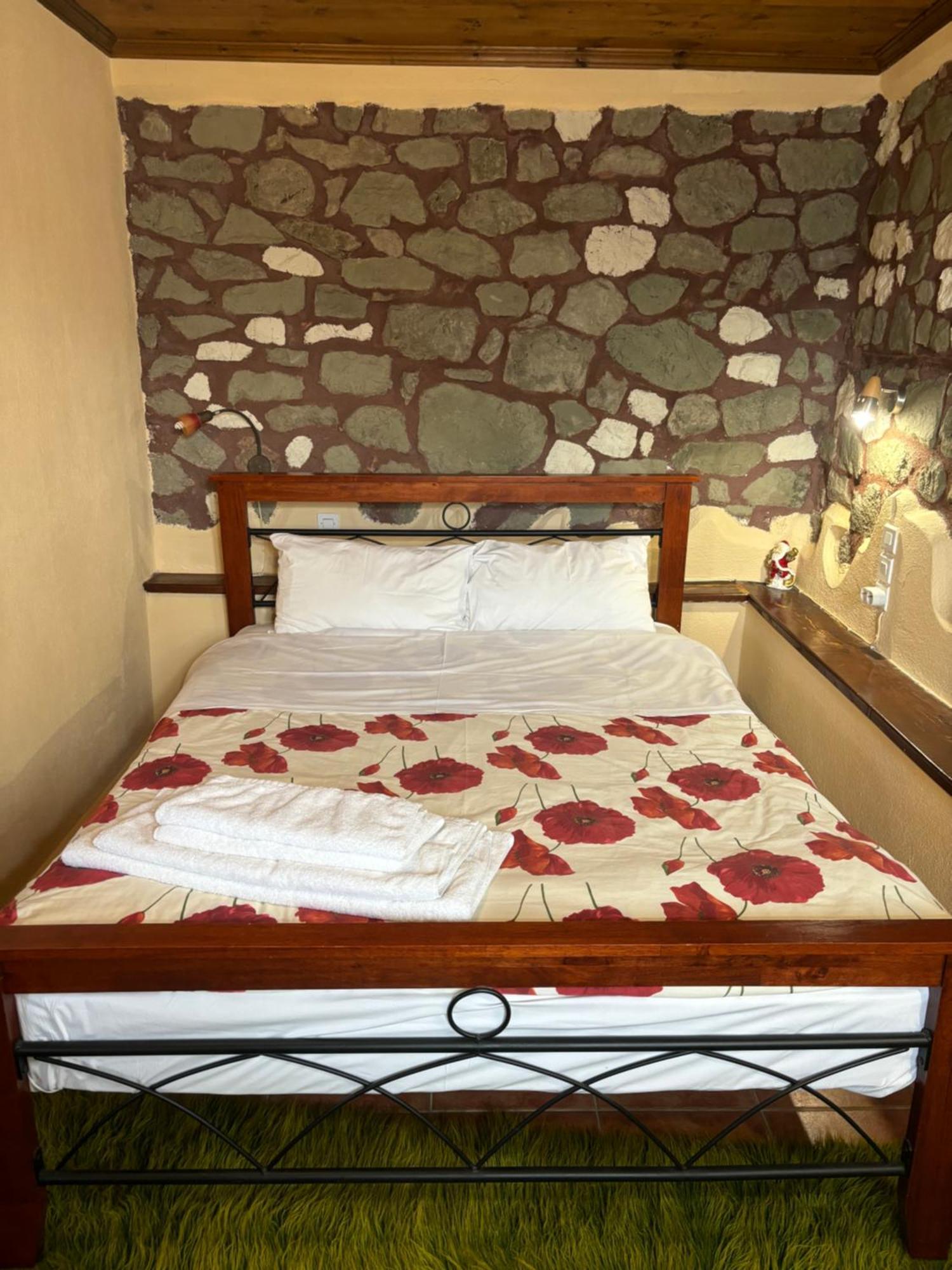 Πέτρινο Όραμα Hotel Kotronion  ภายนอก รูปภาพ