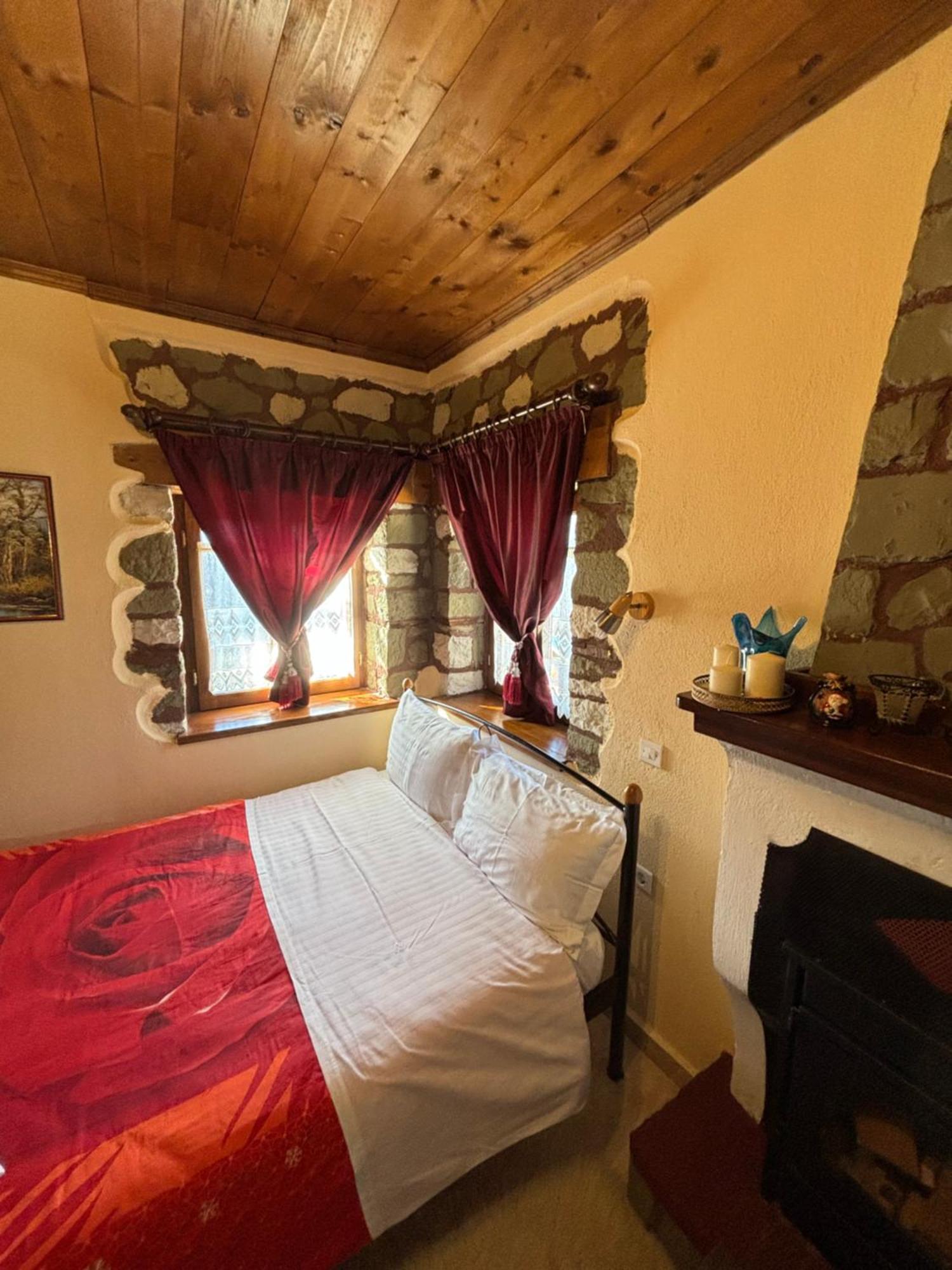 Πέτρινο Όραμα Hotel Kotronion  ภายนอก รูปภาพ