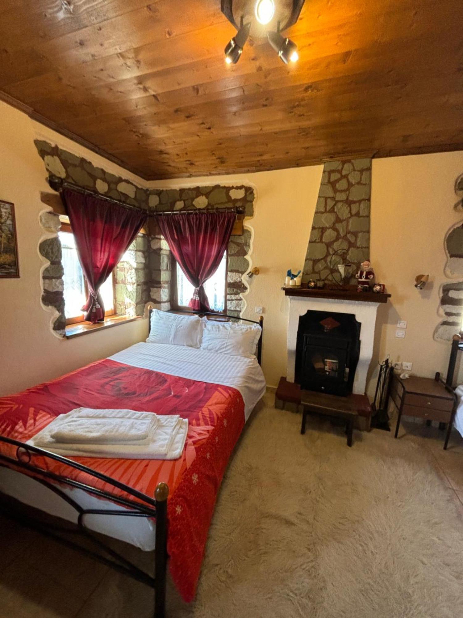 Πέτρινο Όραμα Hotel Kotronion  ภายนอก รูปภาพ